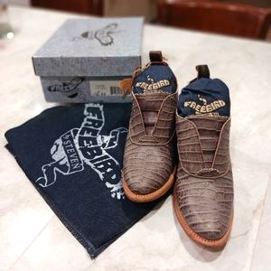 Freebird Sadie size 8 Stone Croco
